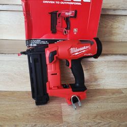 Milwaukeem FUEL 18-Volt Lithium-Ion Brushless Cordless Gen II 18-Gauge Brad Nailer..usedLikeNew (Tool-Only)