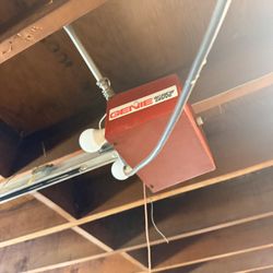 Genie Garage Door Opener Vintage Screw Drive 