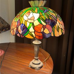 Vintage Lamp 70S It's Like 20 Inches Wide In About 16 Inches Long. It's Pretty Big.