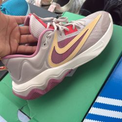 Nike Giannis Immortality 3
