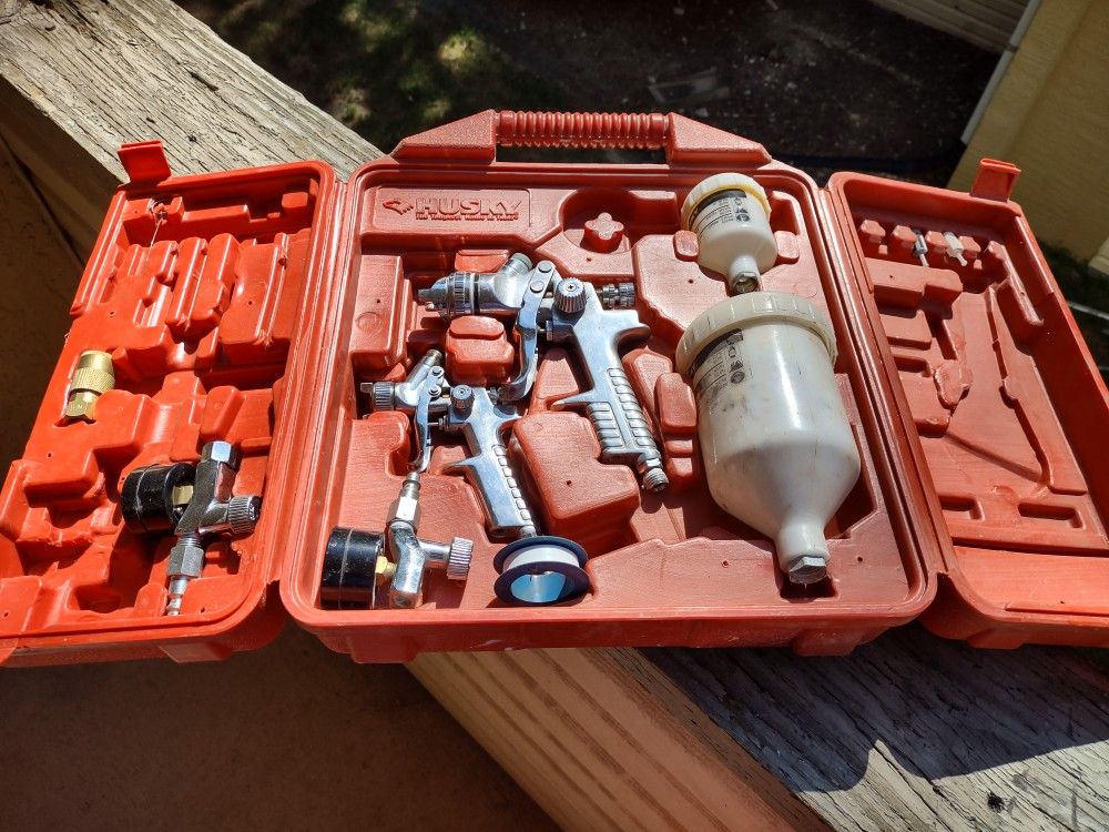 Husky Brand Air Spray Gun Kit With Case