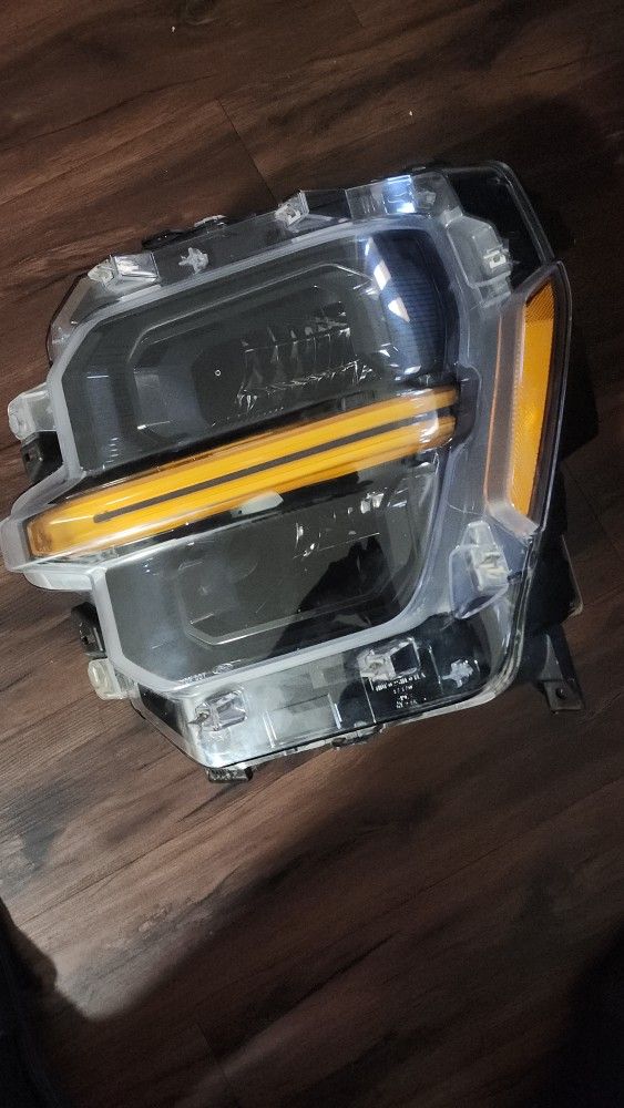 2024-2025 FORD F150 Left HEADLIGHT OEM