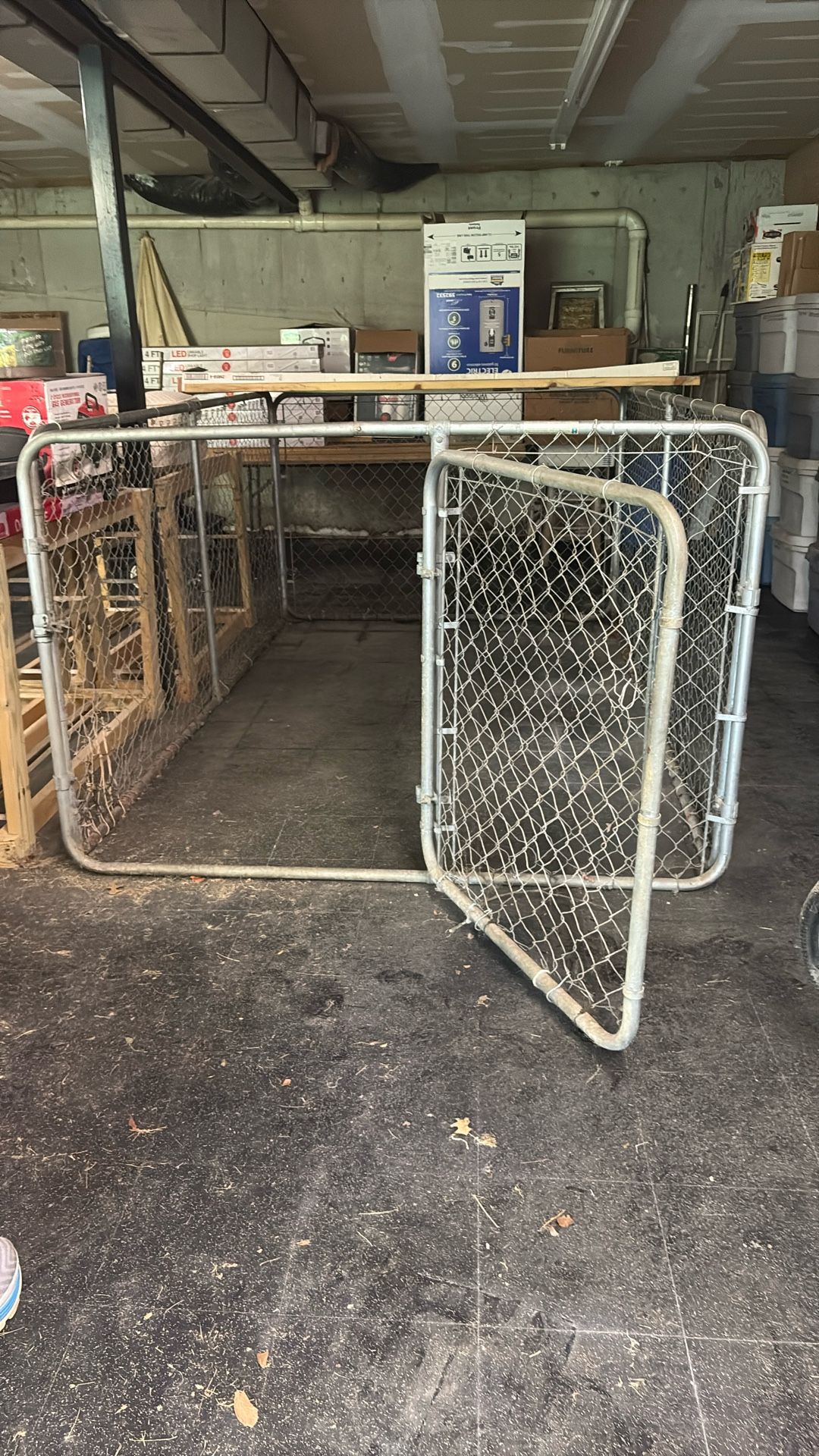 Chain link Dog Run With Gate