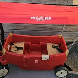 Step 2 All Around Canopy Wagon (great condition) 