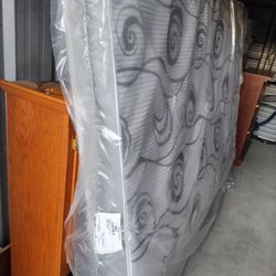 🚨RV King Size Mattress 🚨