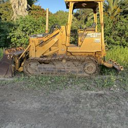 Caterpillar 933 Tractor 