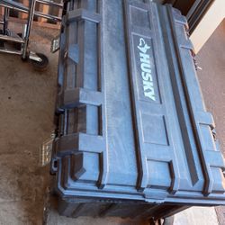Husky Box 