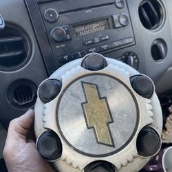 04 -09 Chevy Express Silverado Wheel Cap