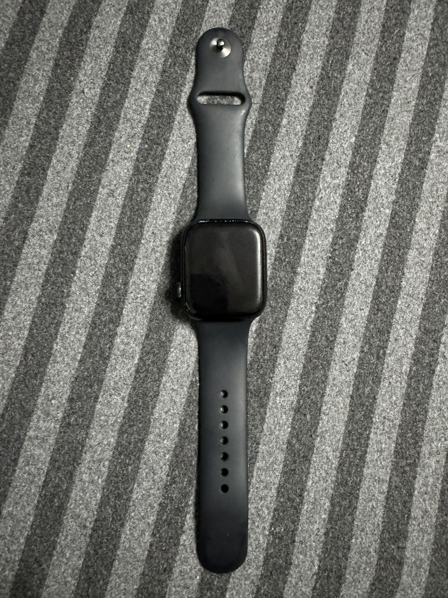 Apple Watch Series 7 - 45mm - Black - Cellular