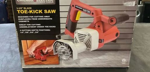 Toe kick saw