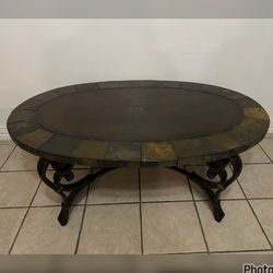 BEAUTIFUL COFFEE TABLE 