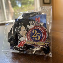 Disney 25th Anniversary Limited Edition Mickey Key Lanyard