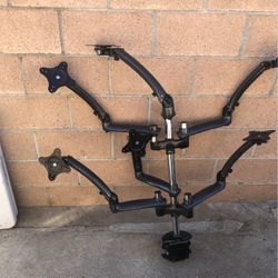 6 Monitor Mounting Station 