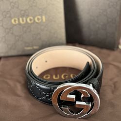 Black Gucci Signature Leather Men’s Belt Size 105 (36/38) Comes W/ Box & Dust Bag