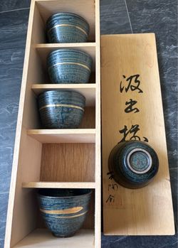 Japanese Ceramic Tea Cup Set with Wooden Box