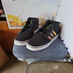 New Adidas Seeley Mid Size 13