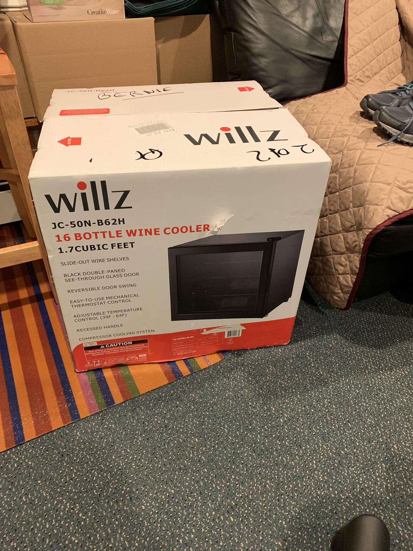 Willz 16-Bottle Black Wine Chiller Jc-50N-B62h