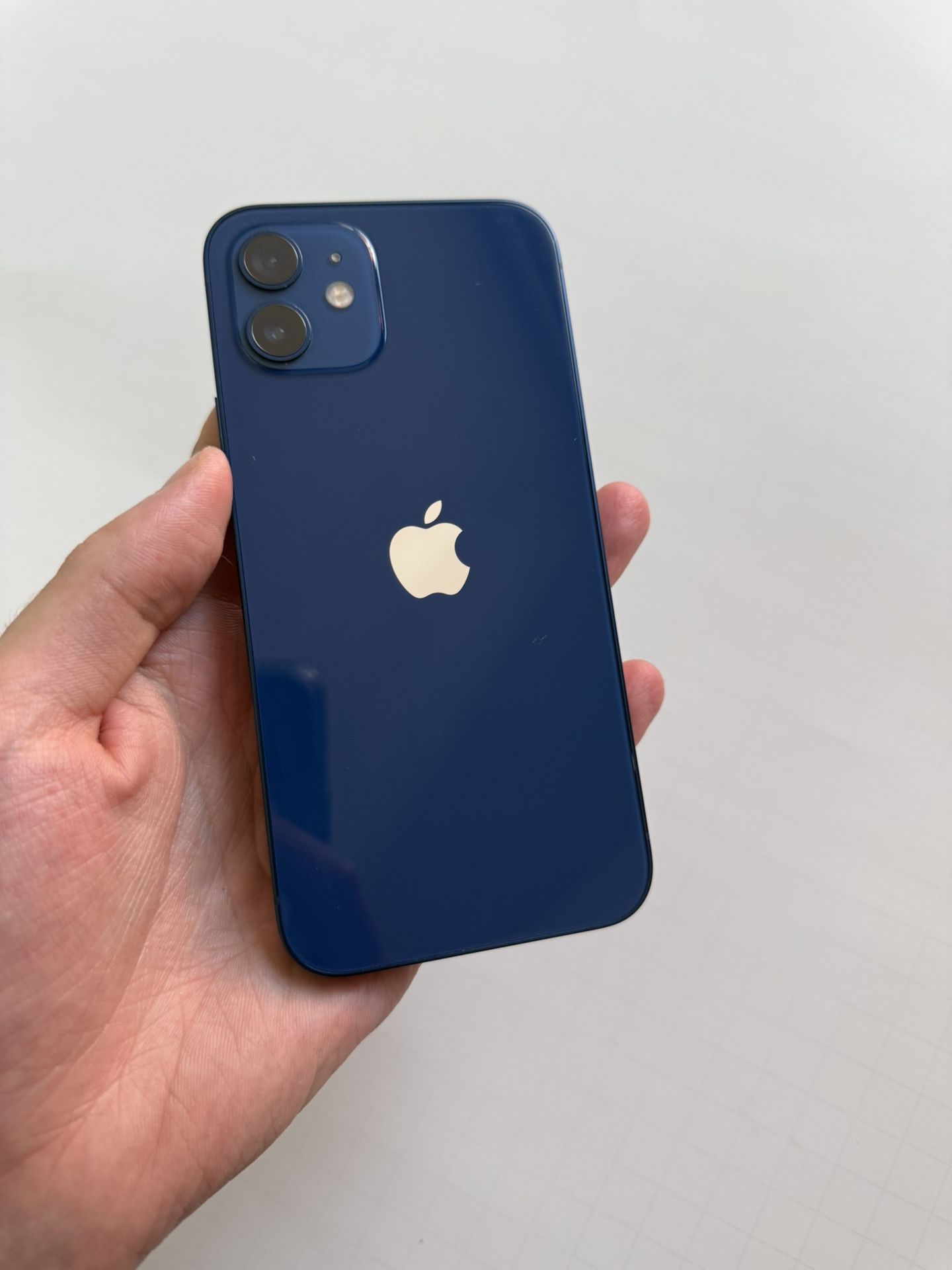 iPhone 12 64, Unlocked