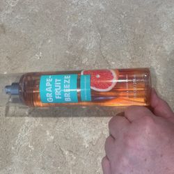 Bath And Body Grapefruit Freeze Body Spray