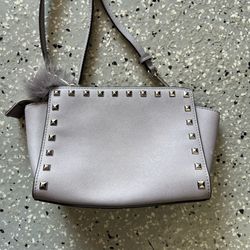 Michael kors medium selma crossbody top