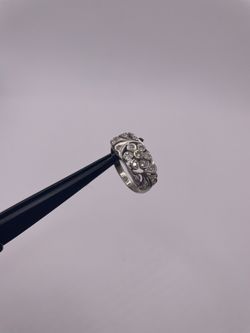 14k Diamond Flower Ring 