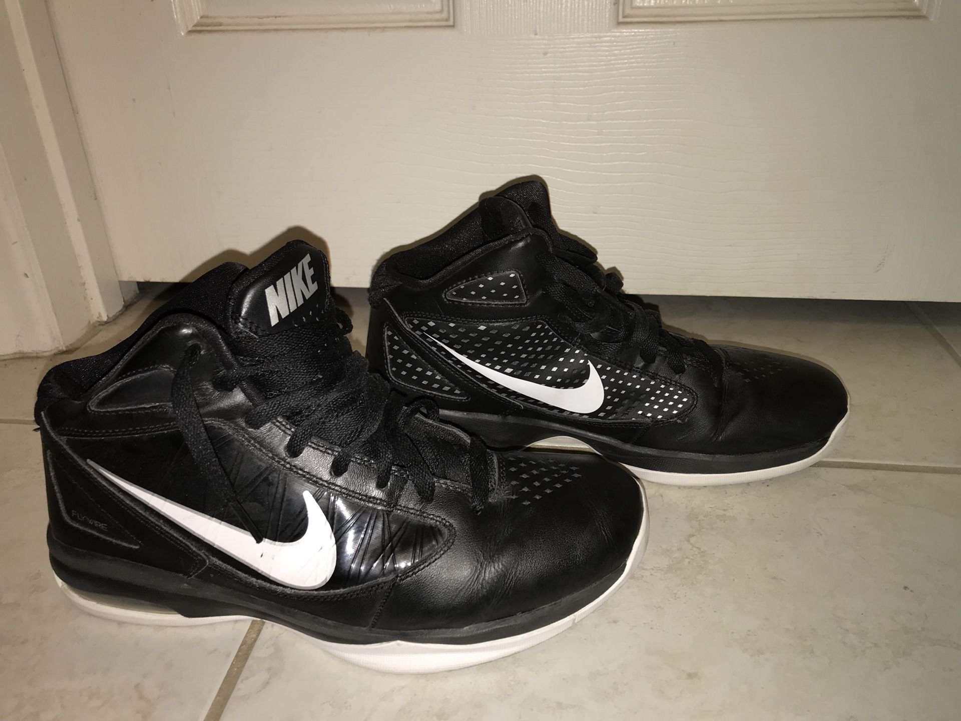 Women's Nike Flywire basketball (size 8) for Sale in Alpine, CA - OfferUp