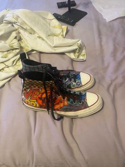 Men’s Chuck Taylor shoes, size 11