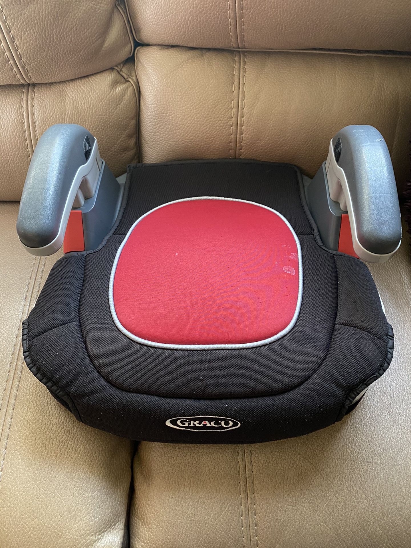 Red/ black booster seat