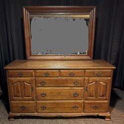 Kling Colonial Solid Maple Bureau With Mirror