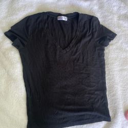 Popular 21 Black Ribbed V-Neck Short Sleeve Top Size Small