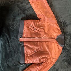 Reversible bomber jacket