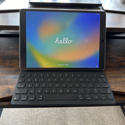 iPad Pro 10.5 Inch + Apple Smart Keyboard + iPad Charger (5 ft) + Screen Protector