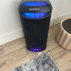 Sony XV500 X-Series Party Speaker Wireless in Black