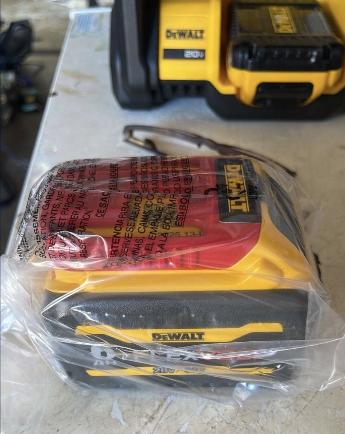 Dewalt 20volt 60  Lithium Battery  Flex volt 