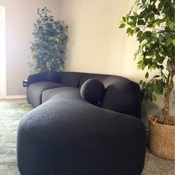 New in box Modern Oversized Oval sectional $10Down