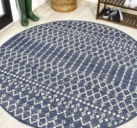 JONATHAN Y Moroccan Geometric Indoor Outdoor Round Area Rug 8 Ft Navy/Beige, Ourika Textured Weave for Backyard, Patio, Porch, Easy-Cleaning, High Tra