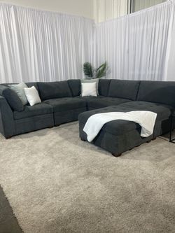 Thomasville Tisdale Modular Sectional Couch 6-piece w Ottoman