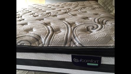 King 16 inch Serta I comfort pillow top mattress with box springs. 600