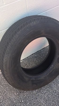 255/70-16. Hankook All Season Car Tire