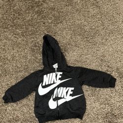 nike sweater 