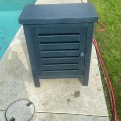 Acent Table  Or Night Table 