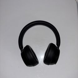 Beats Solo Pro
