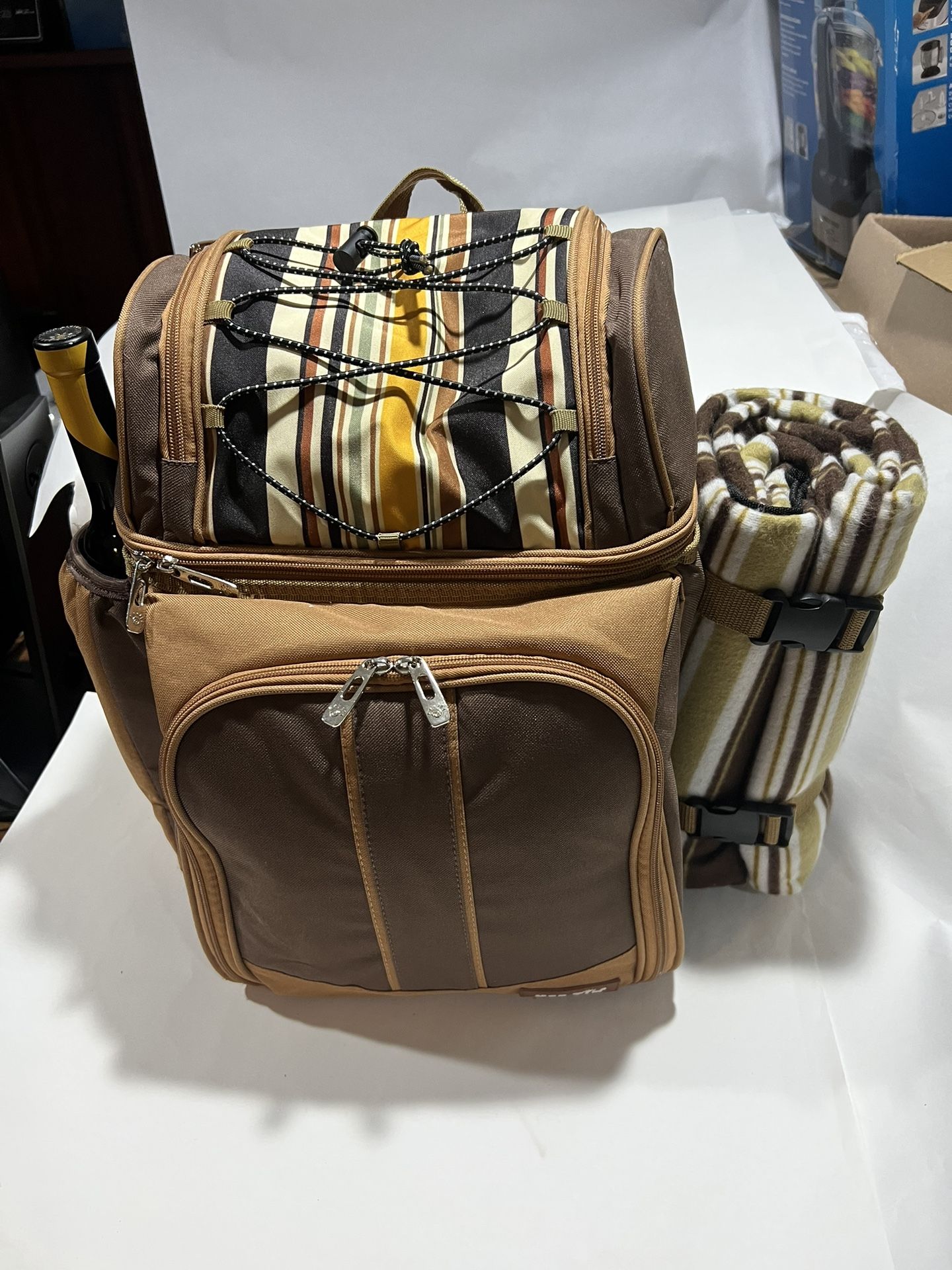 Hap Tim Picnic Basket Backpack for 2 Person with 2 Insulated Cooler Compartment,