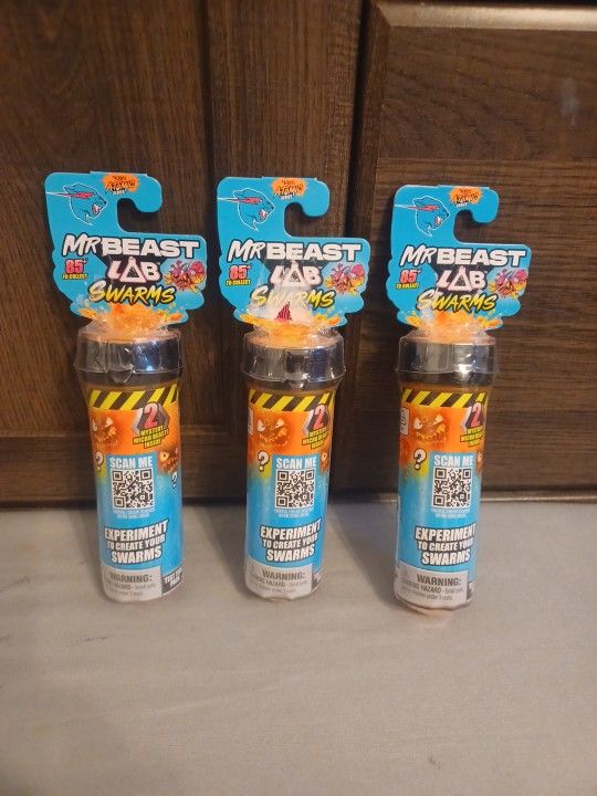 Lot Of 3 Mr. Beast Lab Swarms Test Tube Mystery Micro  Beasts Atomic Series