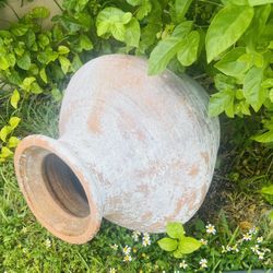 Large Terracota Pot Decor