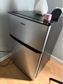 Galanz Mini Fridge