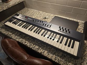 M-Audio Oxygen 49 (3rd Gen) MIDI Keyboard Controller – USB Included