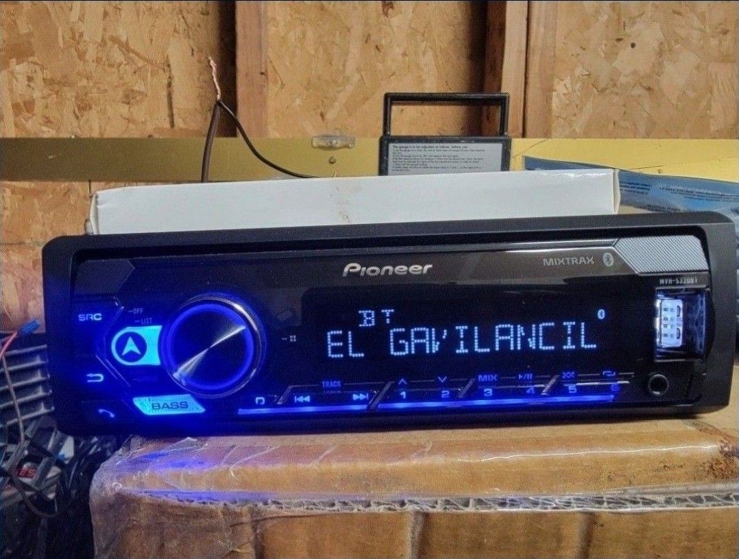Pioneer Alexa, Smart Sync, Bluetooth, Android, iPhone