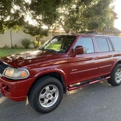 2000 Mitsubishi Montero