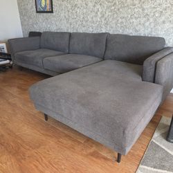 Modern Charcoal Gray Chaise Sectional Sofa – Mid-Century Style Couch